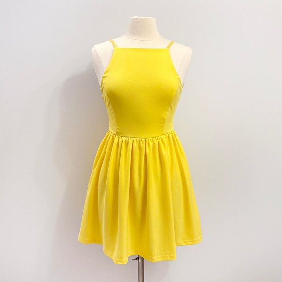 Backless yellow sleeveless mini dress size Medium - Picture 1 of 10